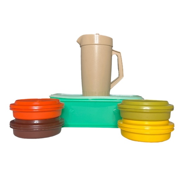 13 Piece Vintage Tupperware Set - Picture 2 of 6
